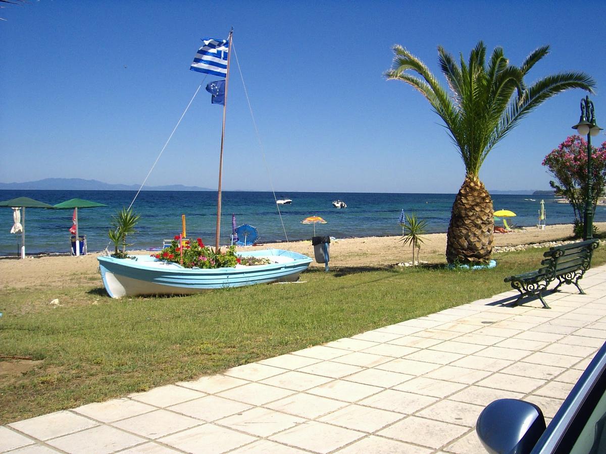 Holiday Home By The Sea Неа Потидея Екстериор снимка